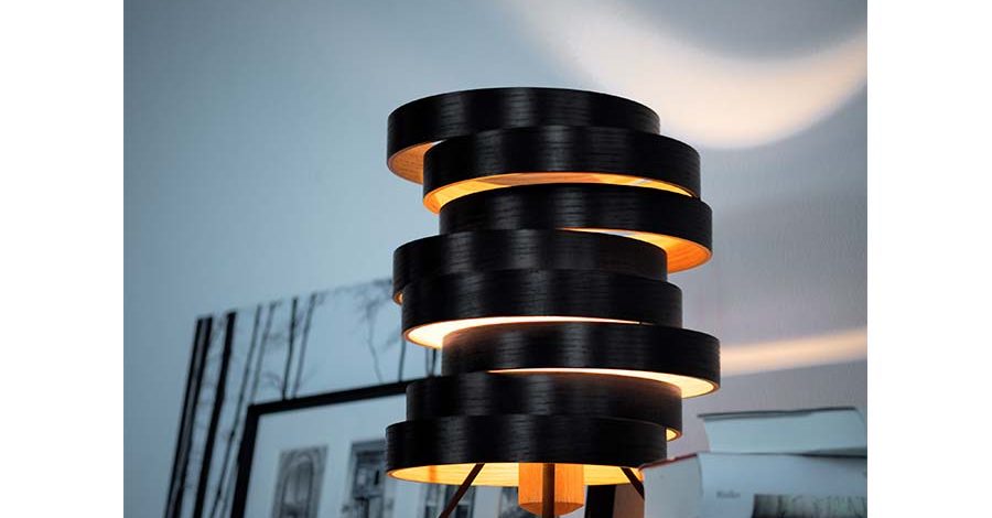 Designer Lampe aus Ringen von Oasis München